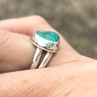 Sideways Set Turquoise Ring size 6