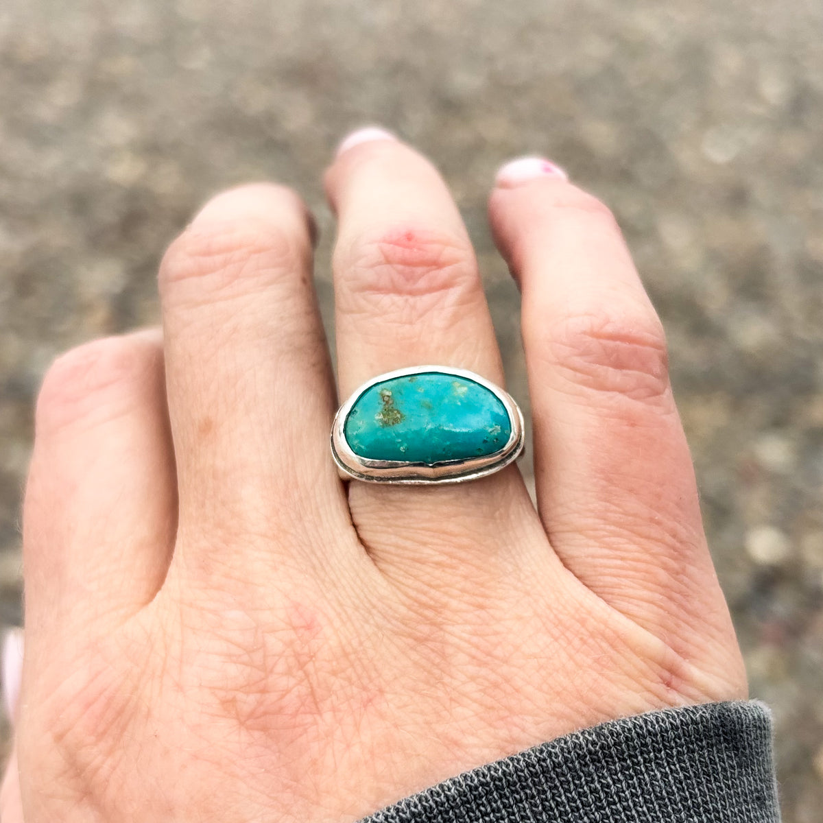 Sideways Set Turquoise Ring size 6