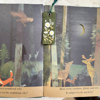 Embroidered Daisy Garden Bookmark