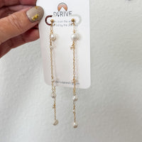 Ocean Eyes Pearl Earrings
