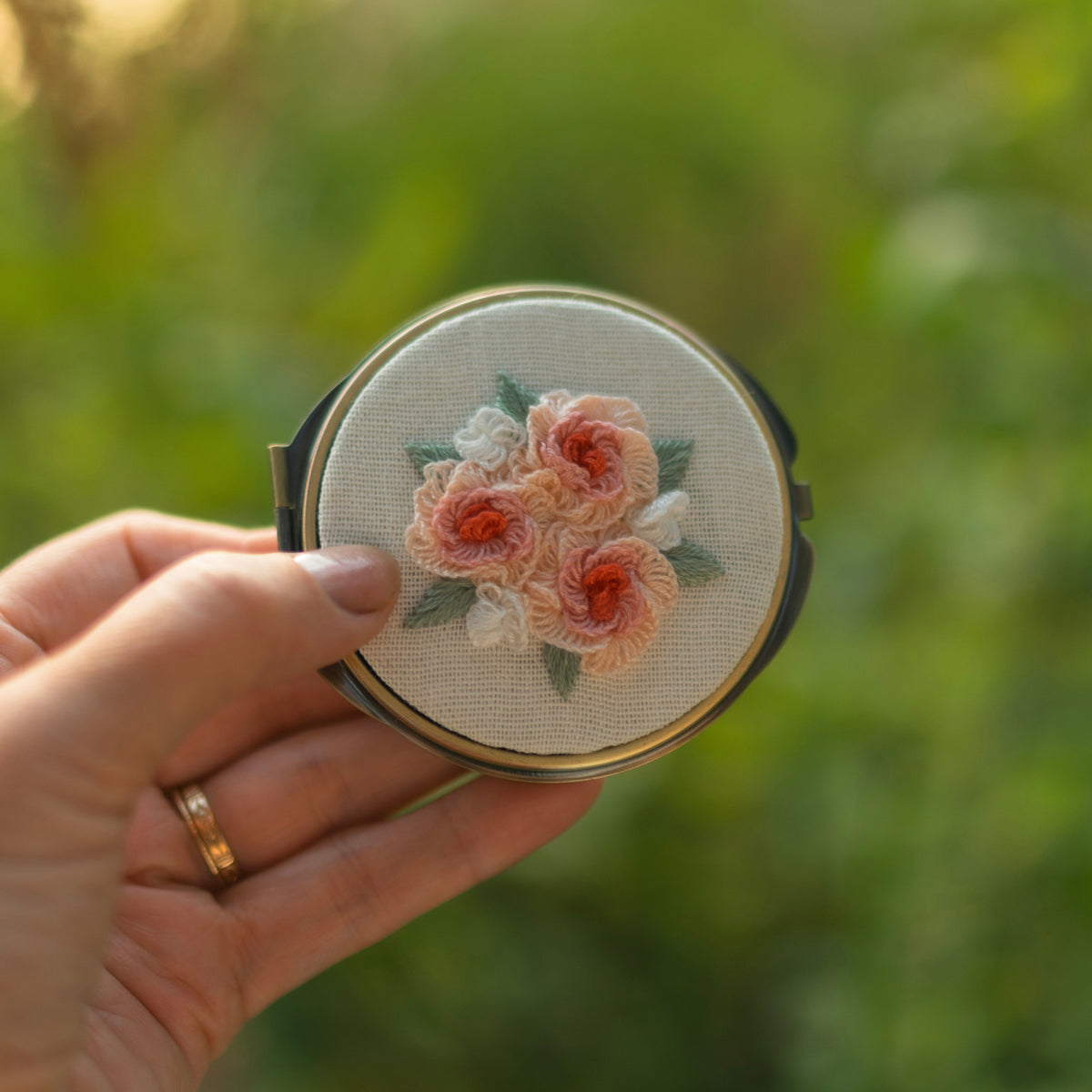 Floral Embroidered Round Jewelry Box With Mirror Pink Roses