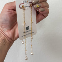 Ocean Eyes Pearl Earrings