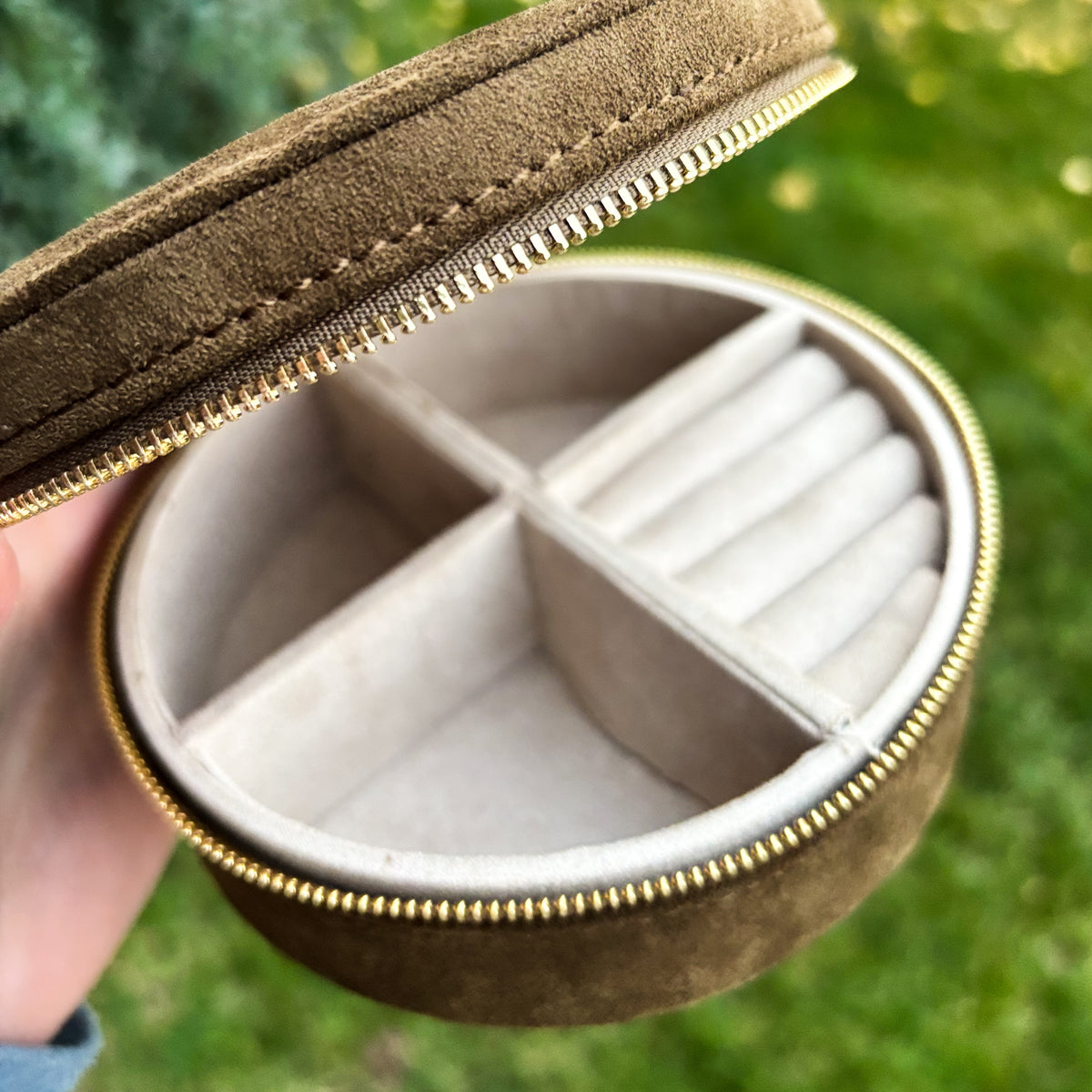Hedgehog Embroidered Round Jewelry Box