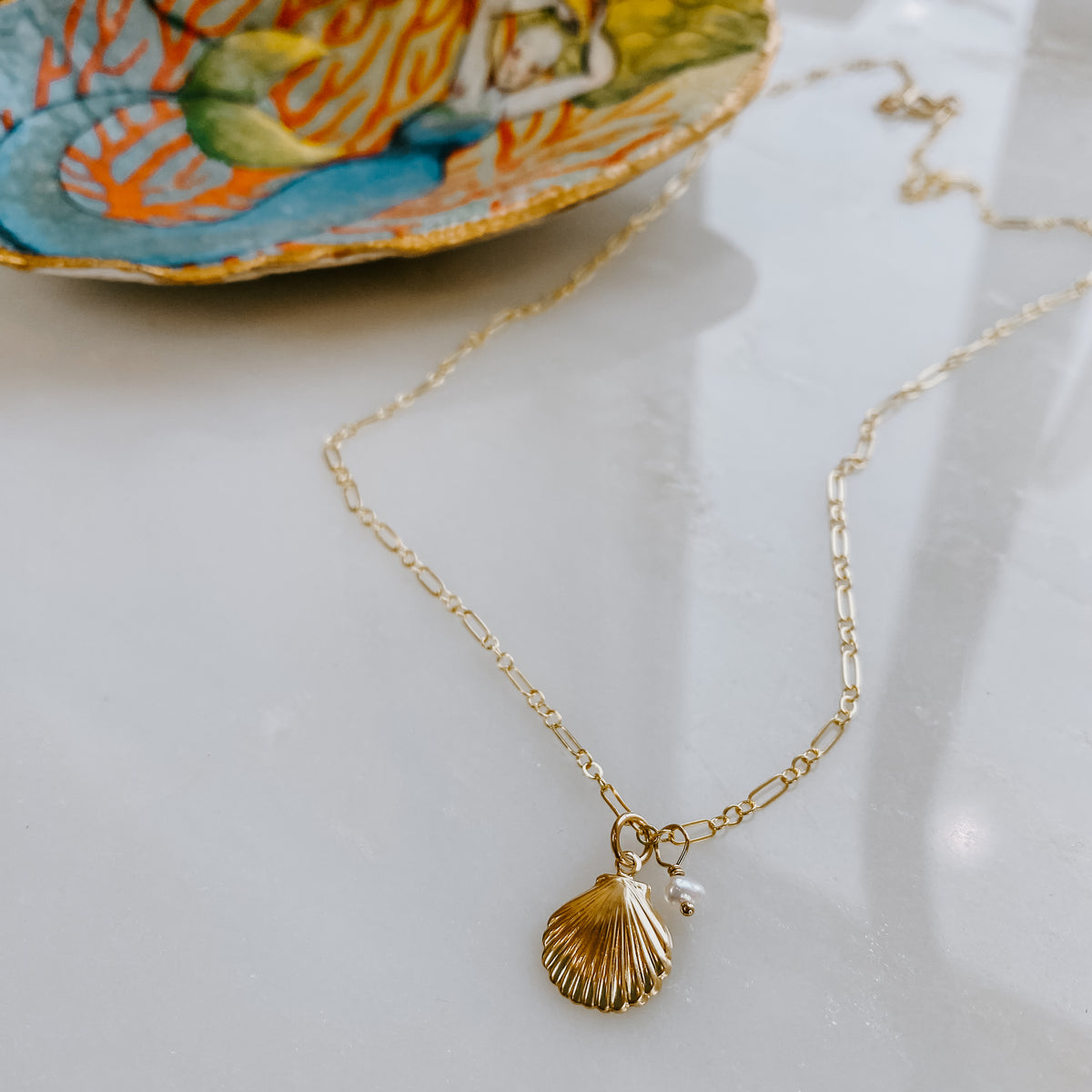 Shell Pendant Necklace