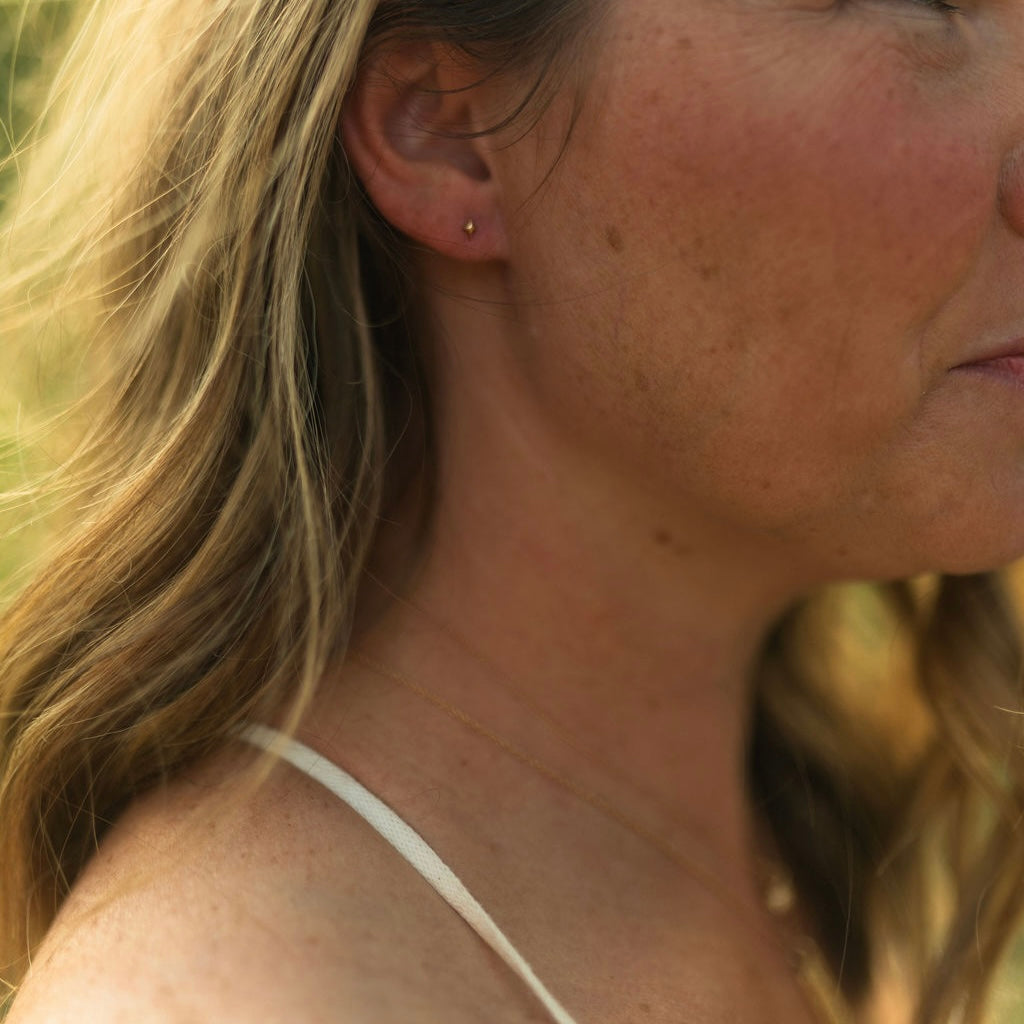 Tiny Star Flat Back 14k Gold Stud Earrings