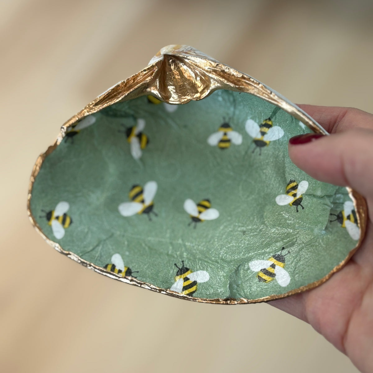 Trail of Bees Shell Jewelry Dish