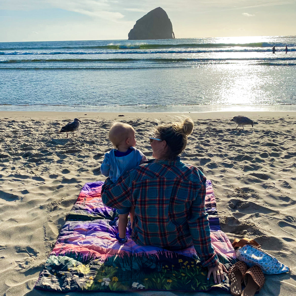 Summer Glow Puffy Outdoor Blanket