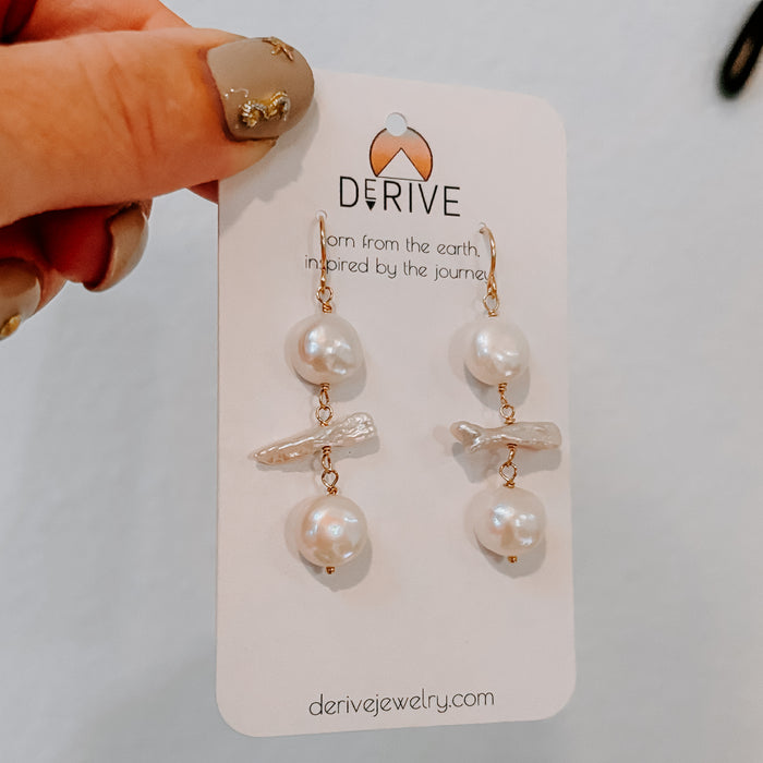 Moonlight Pearl Earrings