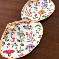 Fairy Mushrooms Shell Jewelry Dish