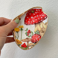 Mushroom Shell Jewelry Dish