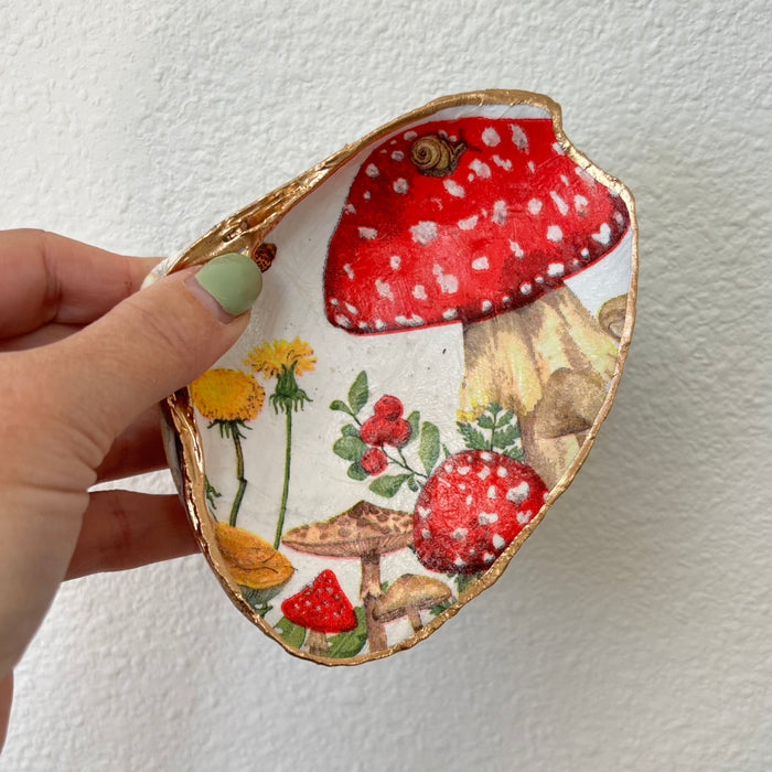 Mushroom Shell Jewelry Dish