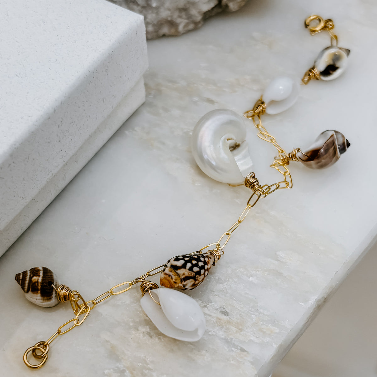 Shoreline Shells Bracelet