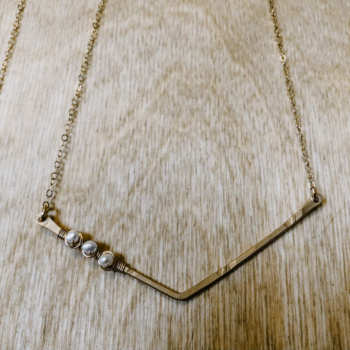 Pearl Chevron Necklace (WS)